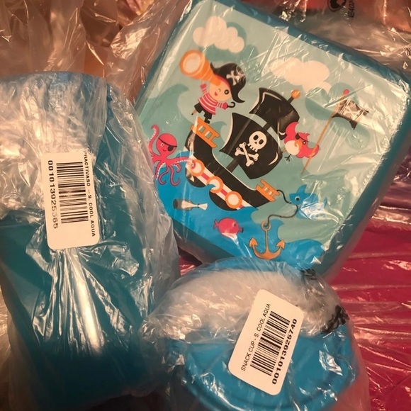 Kids Tupperware Lunch Set - Picture 2 of 7